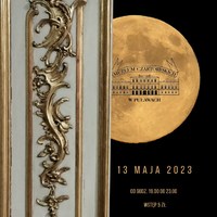 Plakat przedstawiający fragment zdobionych drzwi i księżyc